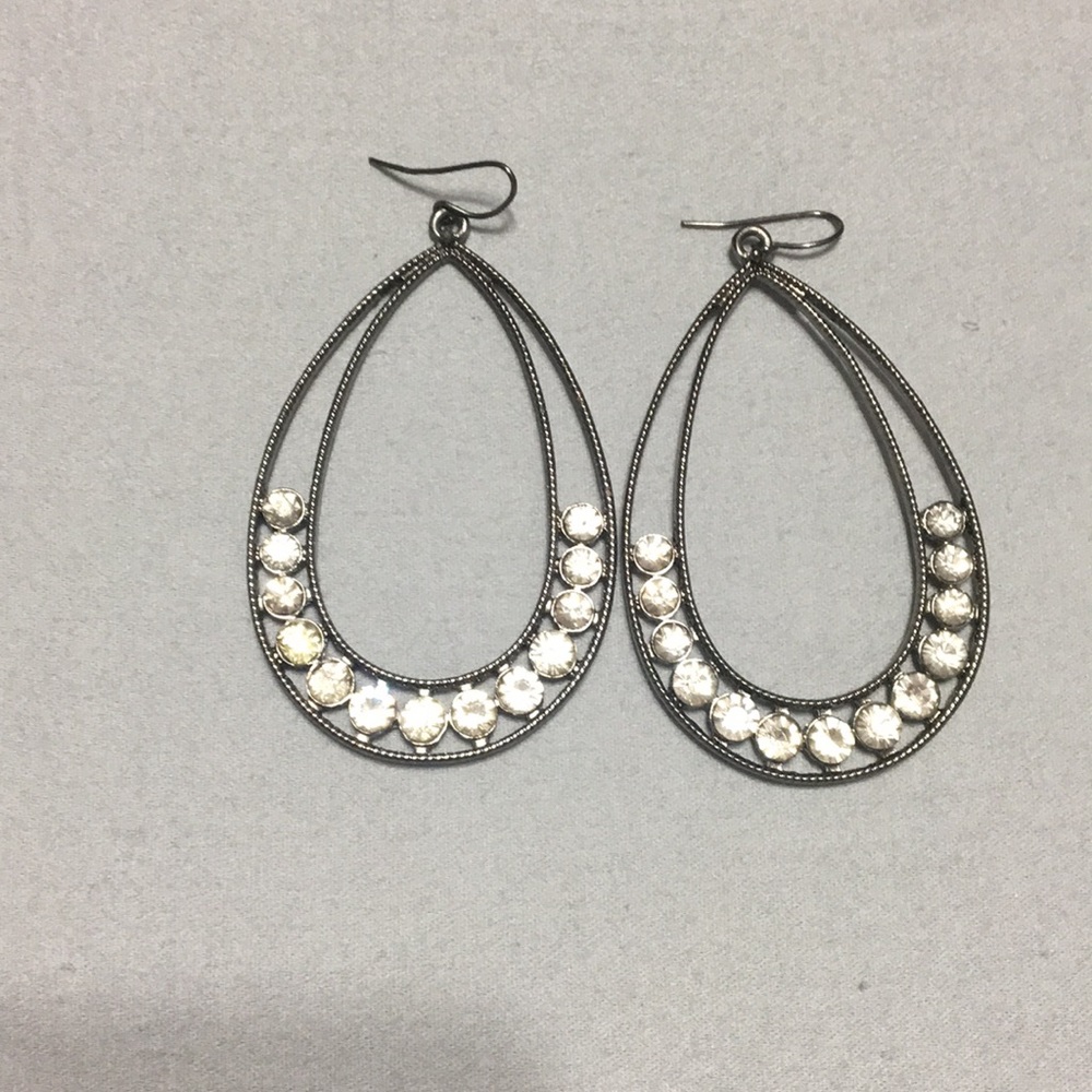 Dangle earrings